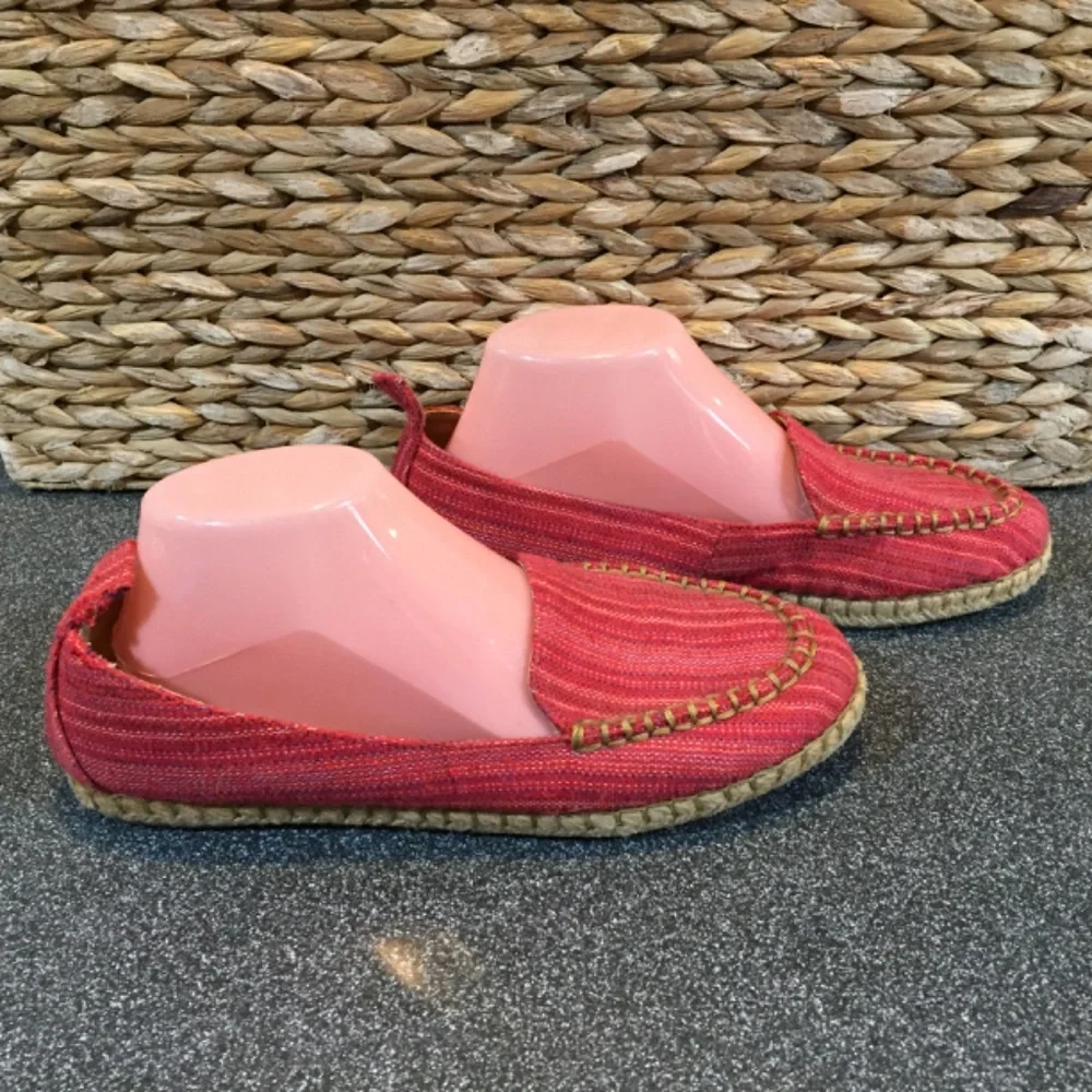Born Red Espadrille Flats